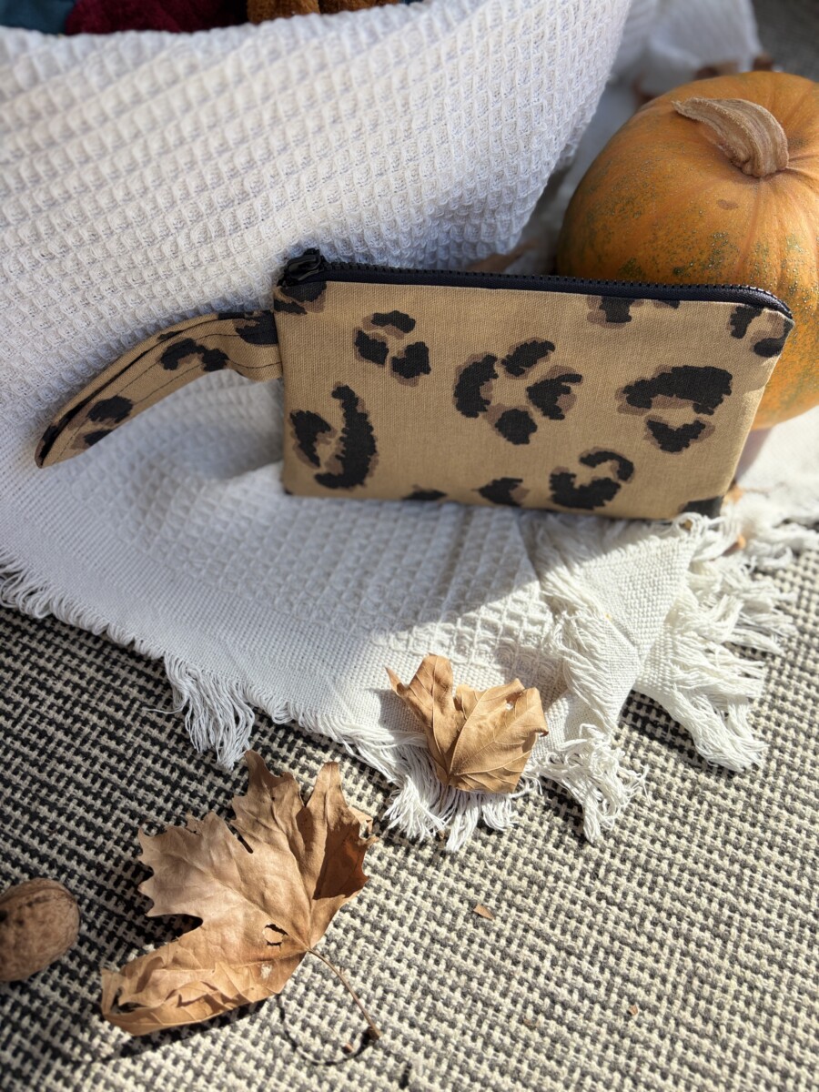 Τσαντάκι χειρός animal print medium