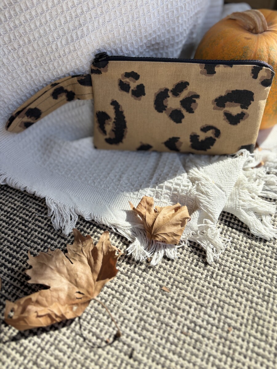 Τσαντάκι χειρός animal print medium