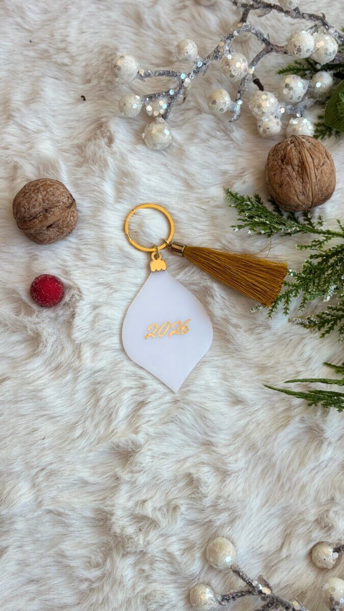 Γούρι μπρελόκ στολίδι λευκό