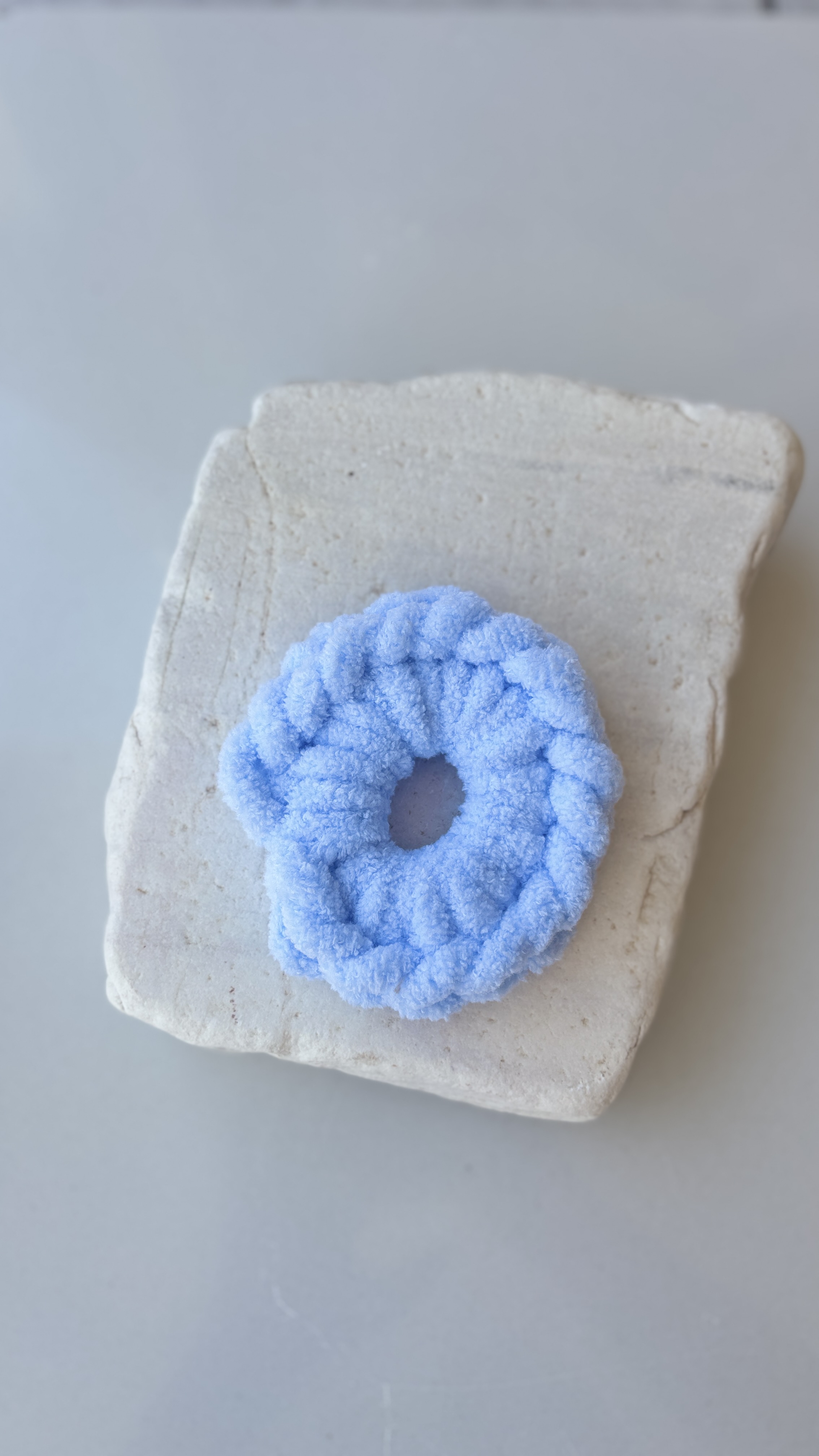 Χειροποίητο scrunchie puffy baby blue